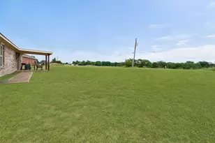 210 Hilltop Cir, Blue Ridge, TX 75424 - Photo 25