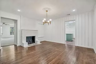 1018 W Avenue F, Garland, TX 75040 - Photo 3