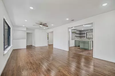 1018 W Avenue F, Garland, TX 75040 - Photo 5