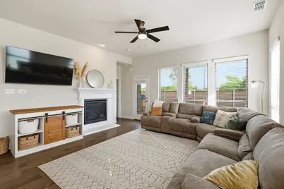 2109 Falcon Ridge Drive, Mansfield, TX 76063 - Photo 17