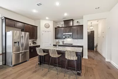 2109 Falcon Ridge Drive, Mansfield, TX 76063 - Photo 11