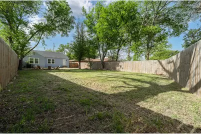 713 E Franklin Street, Hillsboro, TX 76645 - Photo 19