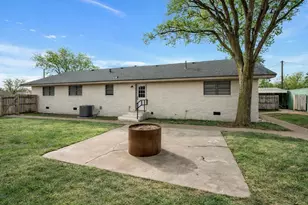 411 N 5th Ave, Munday, TX 76371 - Photo 29