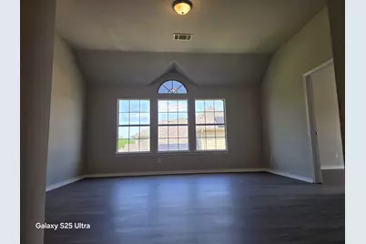 417 Silver Creek Drive, DeSoto, TX 75115 - Photo 5