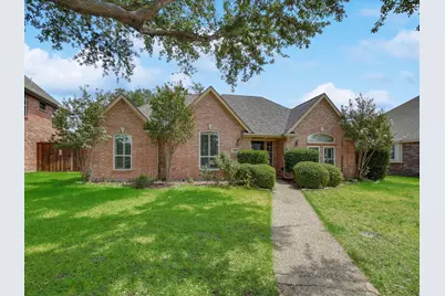 1052 Village Parkway, Coppell, TX 75019 - Photo 3