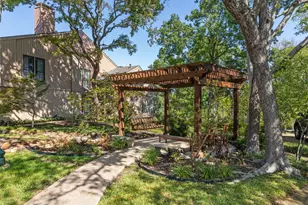 1207 Middlebrook Pl, Dallas, TX 75208 - Photo 35