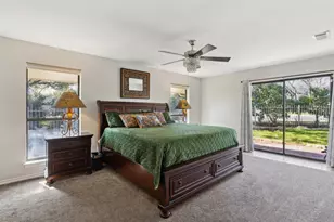 1207 Middlebrook Pl, Dallas, TX 75208 - Photo 19