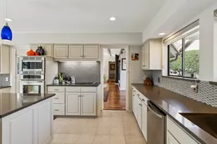 1207 Middlebrook Pl, Dallas, TX 75208 - Photo 15