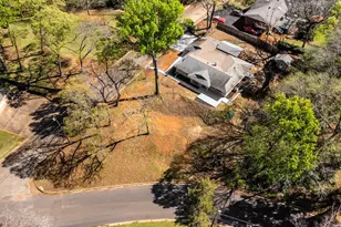 1112 Swanson Dr, Palestine, TX 75801 - Photo 5