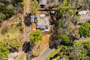 1112 Swanson Dr, Palestine, TX 75801 - Photo 37