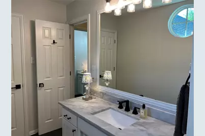 1050 Highland Oaks Drive, Southlake, TX 76092 - Photo 23