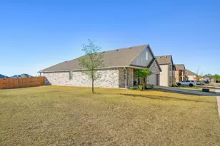 1 Covey Ln, Sanger, TX 76266 - Photo 3