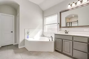 1616 Glade Meadows Dr, Burleson, TX 76058 - Photo 19