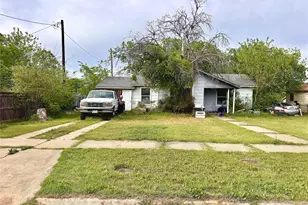 1101 Privado St, Graham, TX 76450 - Photo 1