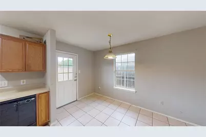5213 Mimi Court, Dallas, TX 75211 - Photo 11