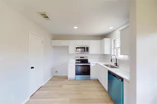 5213 Mimi Ct, Dallas, TX 75211 - Photo 11