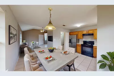 5213 Mimi Court, Dallas, TX 75211 - Photo 9