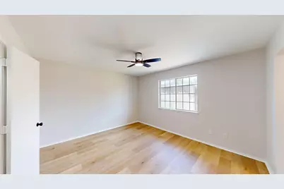5213 Mimi Court, Dallas, TX 75211 - Photo 13