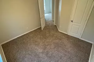 136 Cliff Height Cir, Dallas, TX 75241 - Photo 7
