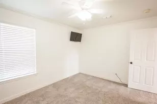 8204 Tavaros Dr, Plano, TX 75024 - Photo 23