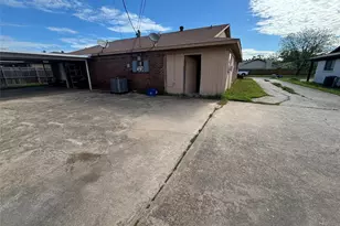 1008 Poplar St, Benbrook, TX 76126 - Photo 17