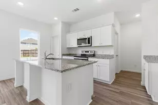 1648 Hossler Trl, Fort Worth, TX 76052 - Photo 11