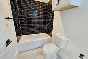 2374 Southwood Dr, Dallas, TX 75224 - Photo 33