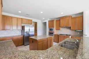 1385 Harbor Springs Dr, Frisco, TX 75036 - Photo 9