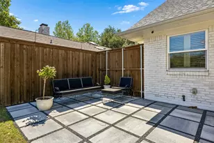 9933 Vistadale Dr, Dallas, TX 75238 - Photo 29