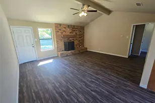 7528 Meadowlark Ln N, Watauga, TX 76148 - Photo 5