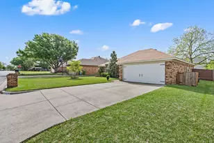 7524 Dana Ln, North Richland Hills, TX 76182 - Photo 39