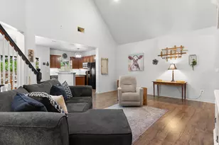 170 Greathouse Village, Decatur, TX 76234 - Photo 3