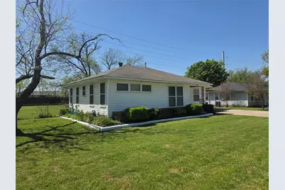 308 Inez Street, Roanoke, TX 76262 - Photo 3