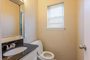 711 Shelmar Dr, Euless, TX 76039 - Photo 13