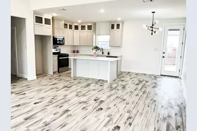 201 Bluff Court, Godley, TX 76044 - Photo 3