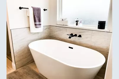 201 Bluff Court, Godley, TX 76044 - Photo 11