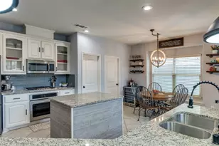 824 Mist Flower Dr, Little Elm, TX 75068 - Photo 13