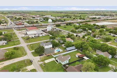 204 E Bailey Street, Ponder, TX 76259 - Photo 25