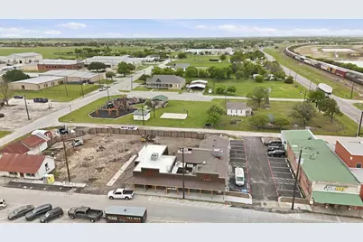 204 E Bailey Street, Ponder, TX 76259 - Photo 29