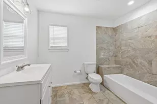 204 E Bailey St, Ponder, TX 76259 - Photo 11