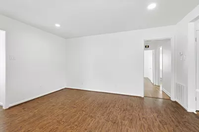 204 E Bailey Street, Ponder, TX 76259 - Photo 9