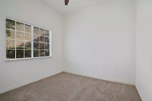 8704 Moss Hill Rd, Irving, TX 75063 - Photo 15