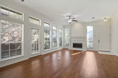 8704 Moss Hill Road, Irving, TX 75063 - Photo 5