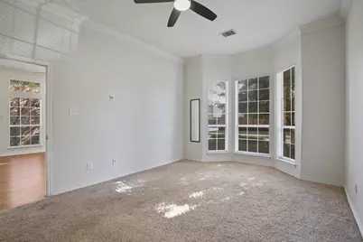 8704 Moss Hill Road, Irving, TX 75063 - Photo 7