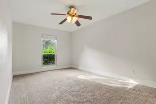 5926 Rosehill Rd, Garland, TX 75043 - Photo 17