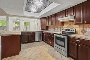 5926 Rosehill Rd, Garland, TX 75043 - Photo 9