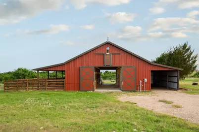 11503 E Rocky Creek Road, Crowley, TX 76036 - Photo 37
