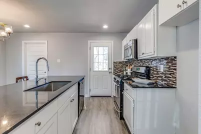 2627 Sharon Street, Dallas, TX 75211 - Photo 5