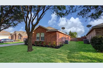 614 Chapman Drive, Lancaster, TX 75146 - Photo 3