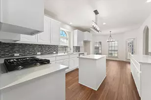 2824 Pino, Grand Prairie, TX 75054 - Photo 9